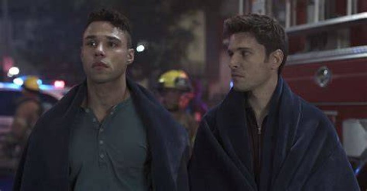 911 Lone Star&rsquo;s Ronen Rubinstein and Rafael Silva detail Tarlos