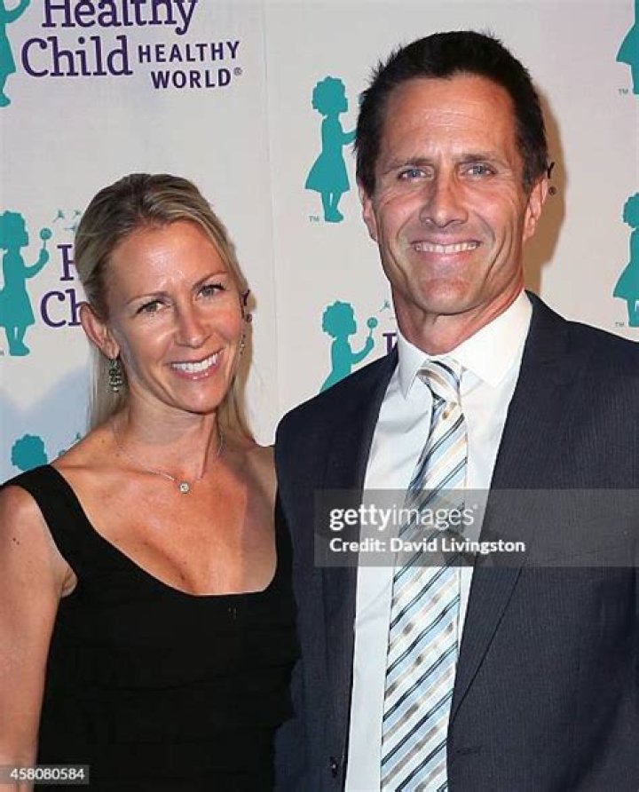 Actor Rob Estes and wife Erin Bolte attend the Mom On A Mission 6th