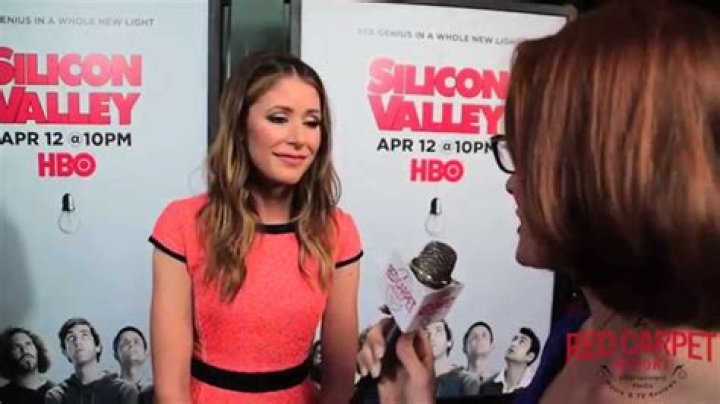 Amanda Crew Silicon Valley TV Series Premiere in Hollywood