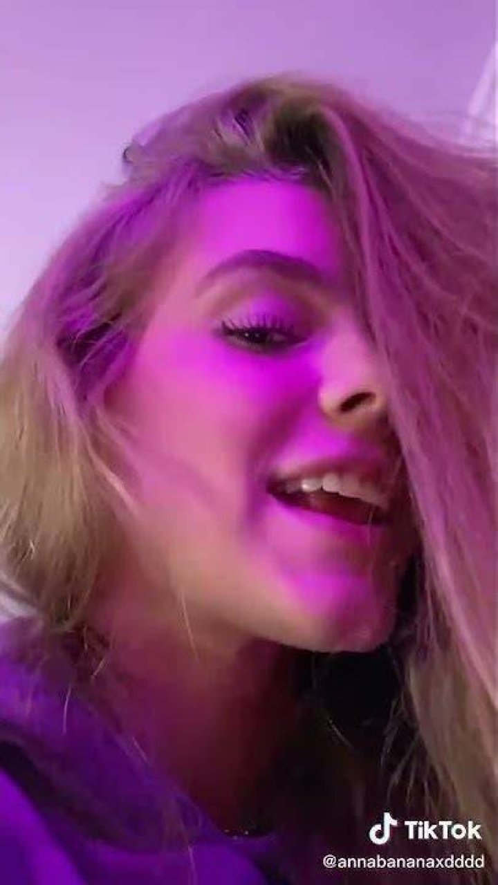 Anna Shumate / Annabananaxdddd / annashumate / annashumatee Nude Leaks