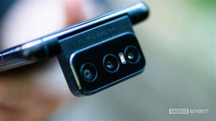Asus Zenfone 7 Pro triple flip camera close up