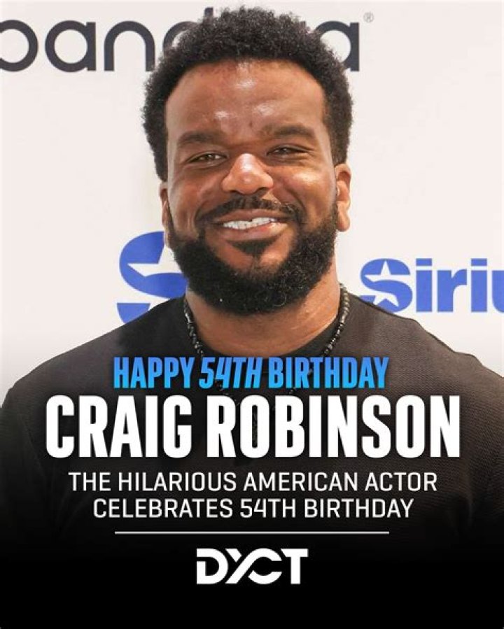 Comedian and actor Craig Robinson out and about on the beach in Miami Beach. Pictured: Craig Robinson Ref: SPL612724 200913 Picture by: FAMAPRESS / Splash News Splash News and Pictures Los Angeles: 310-821-2666 New York: 212-619-2666 London: 870-934-2666 