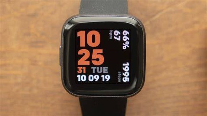 fitbit versa 2 review display watch face 10