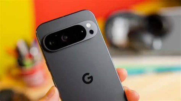 Google Pixel 4 and 4 XL are back up on Amazon
