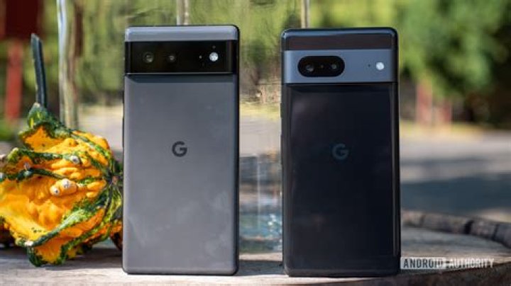Google Pixel 6 vs Google Pixel 5 camera angled