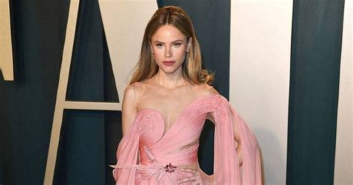 Halston Sage at The 2020 Vanity Fair Oscar party held at Wallis Annenberg Center for the Performing Arts
