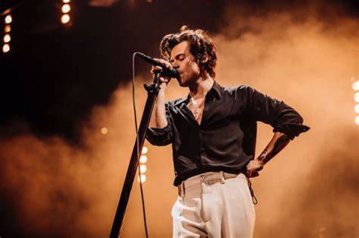 Harry Styles singing "As It Was" at the 2023 Grammys