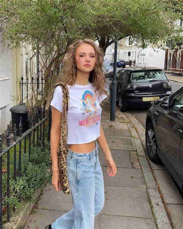 Julia Gisella Wiki, Bio, Facts, Age, Boyfriend, Net Worth
