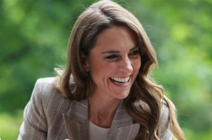 Kate middleton's secretary looks like Roger Federer