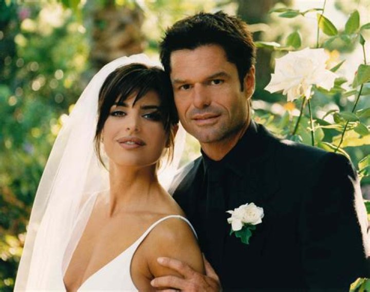 Lisa Rinna and Harry Hamlin on Malibu Beach, California. Pictured: Lisa Rinna and Harry Hamlin Ref: SPL114315 190709 Picture by: Mike / Splash News Splash News and Pictures Los Angeles: 310-821-2666 New York: 212-619-2666 London: 870-934-2666 