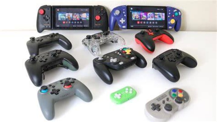 switch comp image Nintendo Switch Controllers