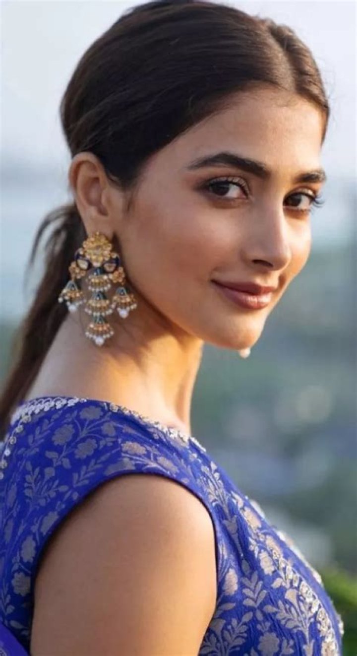 Pooja Hegde Makes it Official and Confirms it..