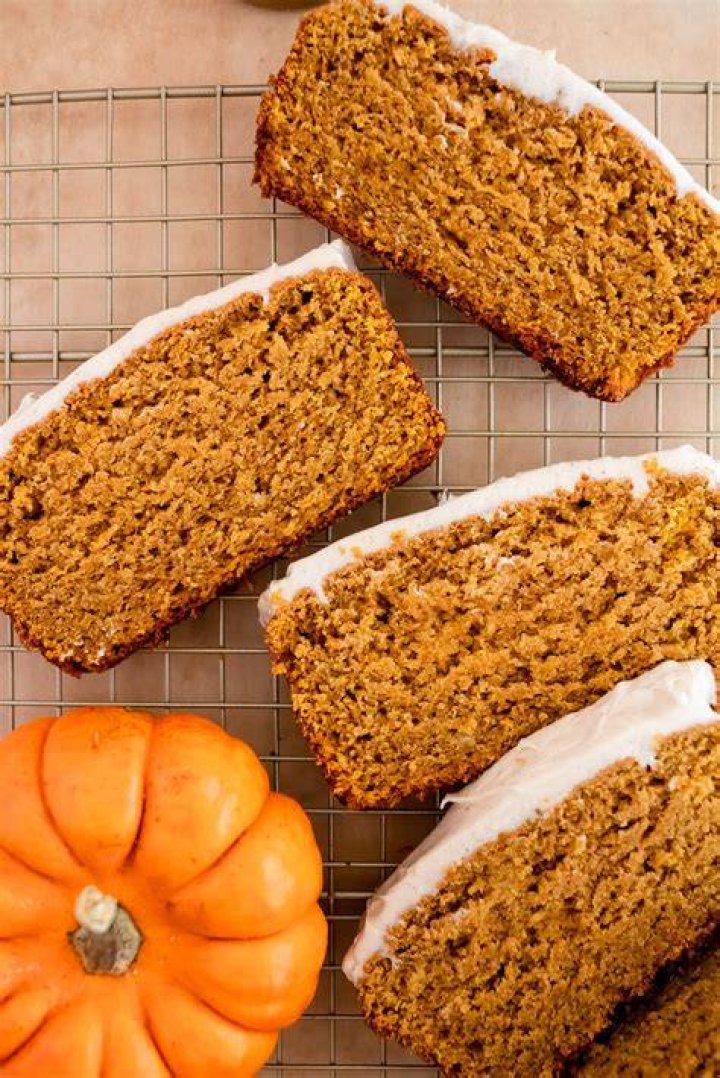STYLECASTER | Pumpkin Bread Recipes.