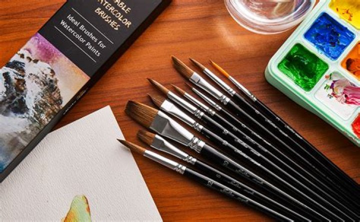 These Round Brushes Are The Key Ingredient to Achieving a Salon-Level Blowout at Home | STYLECASTER
