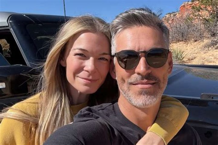 wendy-leann-eddie cibrian