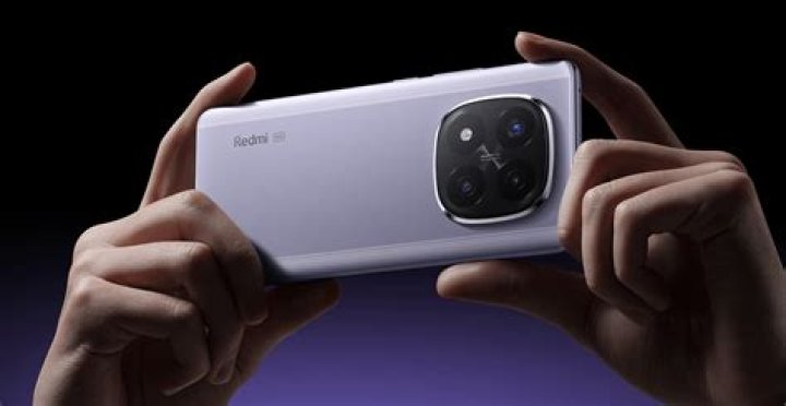 Xiaomi Redmi Go with home page
